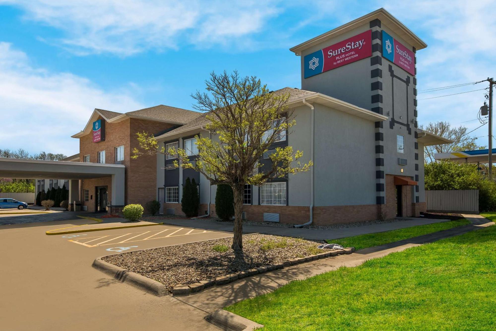 Surestay Plus Hotel By Best Western Topeka Exteriör bild