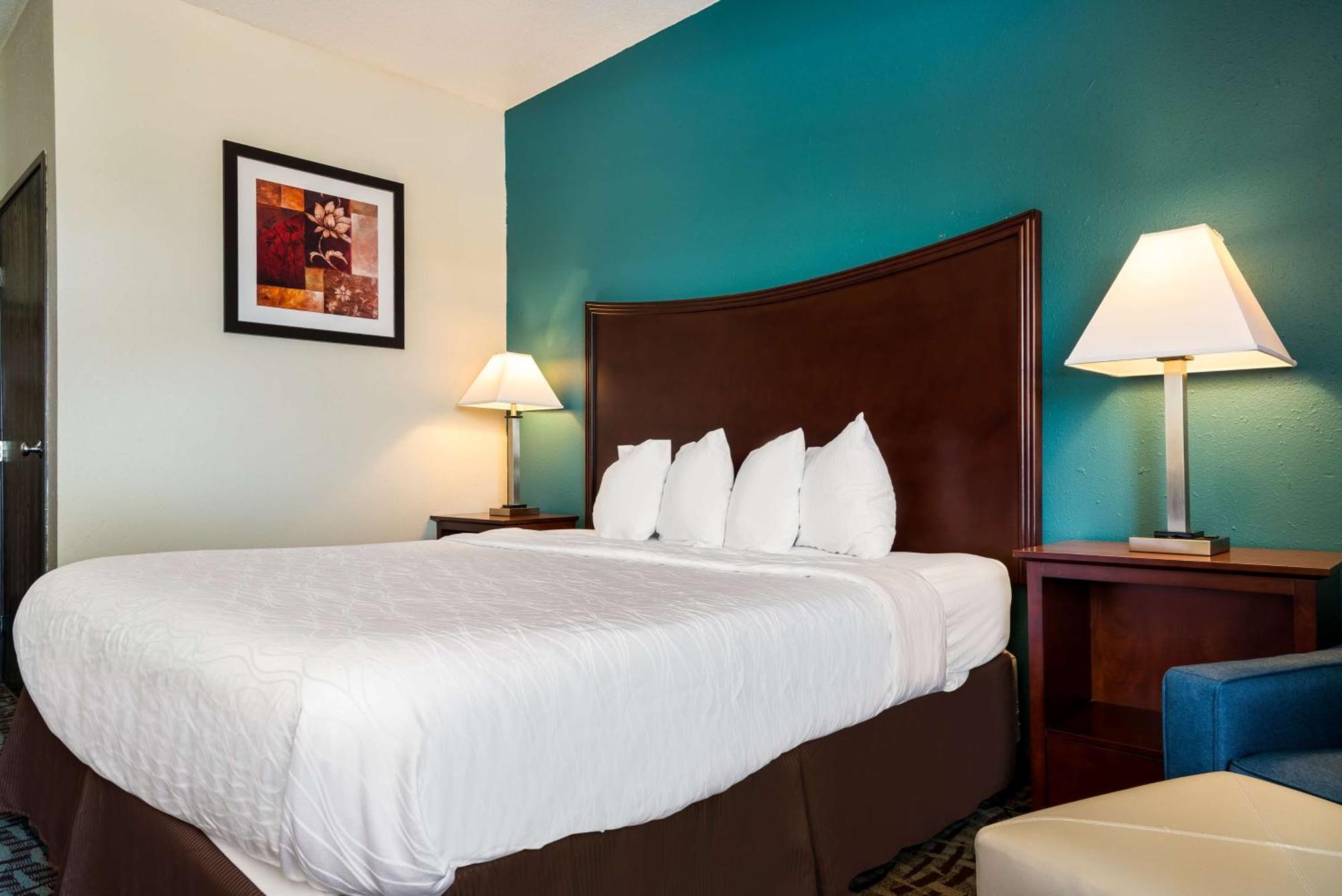 Surestay Plus Hotel By Best Western Topeka Exteriör bild