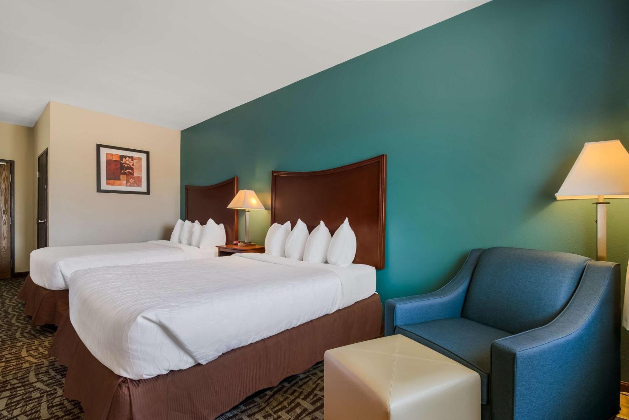 Surestay Plus Hotel By Best Western Topeka Exteriör bild